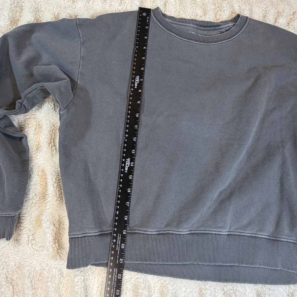 American Eagle Faded Charcoal Grey Crewneck Sweatshirt Medium Relaxed Pullover - Picture 4 of 8